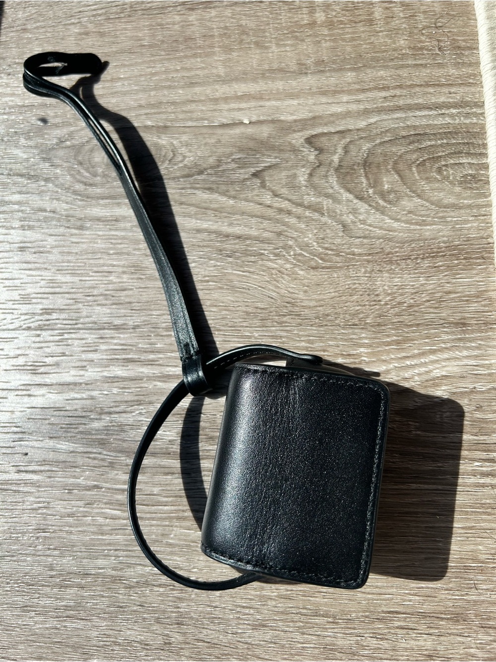 Tory Burch Black Leather AirPod Pro Case Holder - Picture 2 of 9